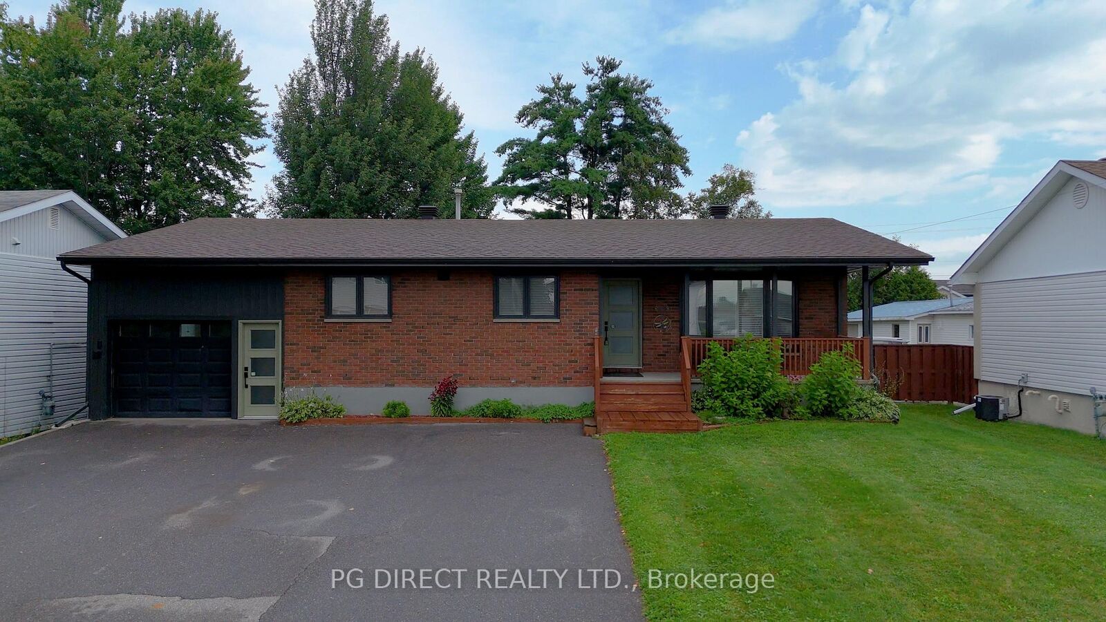 Property Photo: 221 Russell Street ON P2B 1X7