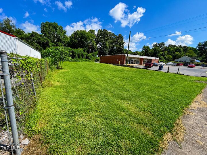 Property Photo:  129 East Main Boulevard  TN 37642 