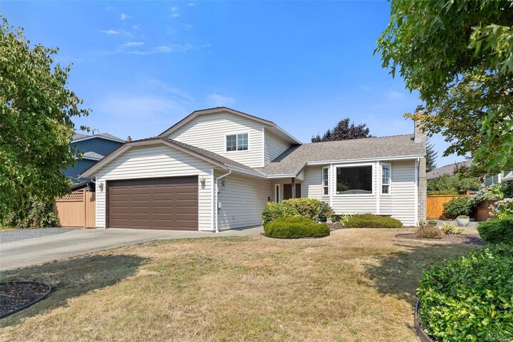 Property Photo: 3137 Antrobus Cres BC V9B 5M8