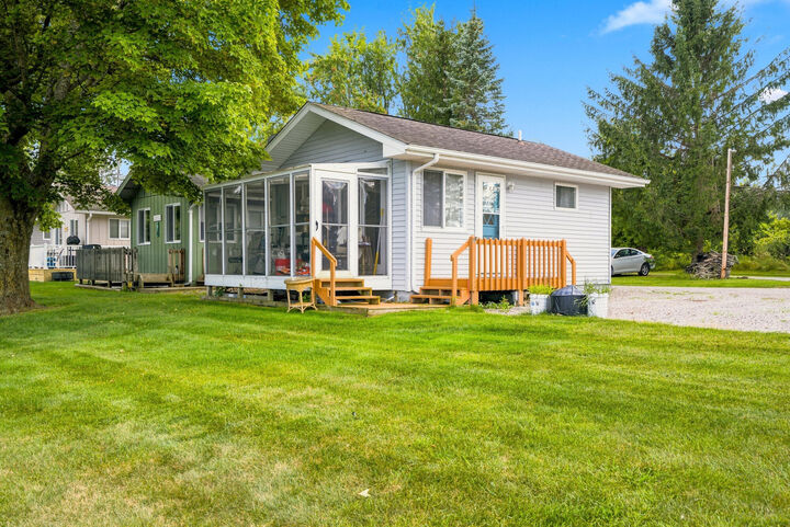 Property Photo:  9452 N M-33 Highway  MI 49721 