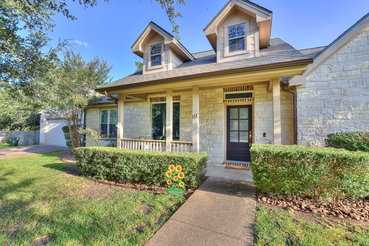 Property Photo: 111 Pecos Court TX 78628
