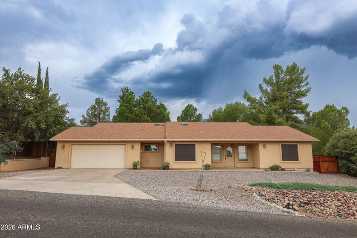 Property Photo: 445 E Rancho Vista Way E AZ 86326
