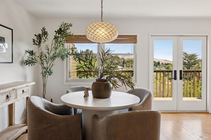 Property Photo:  143 Richardson Drive  CA 94941 