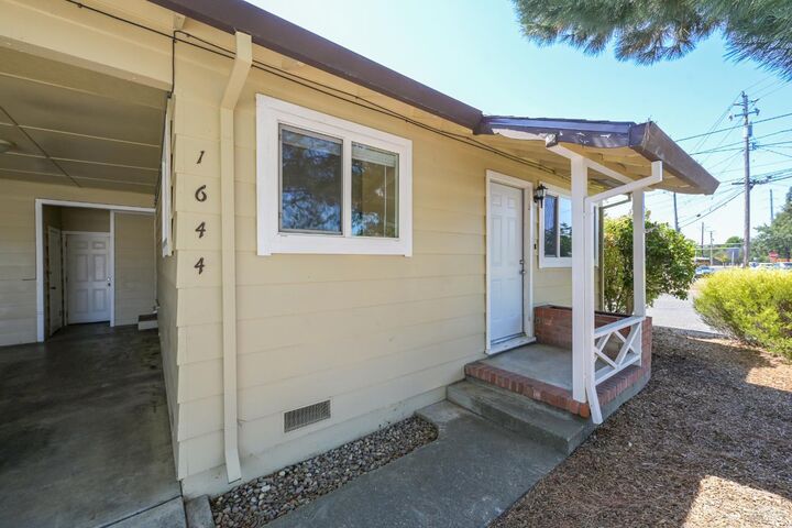 Property Photo: 1642 1644 Jennings Avenue CA 95401