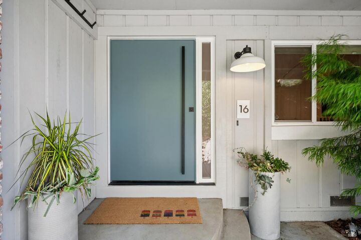 Property Photo:  16 Wentworth Lane  CA 94949 