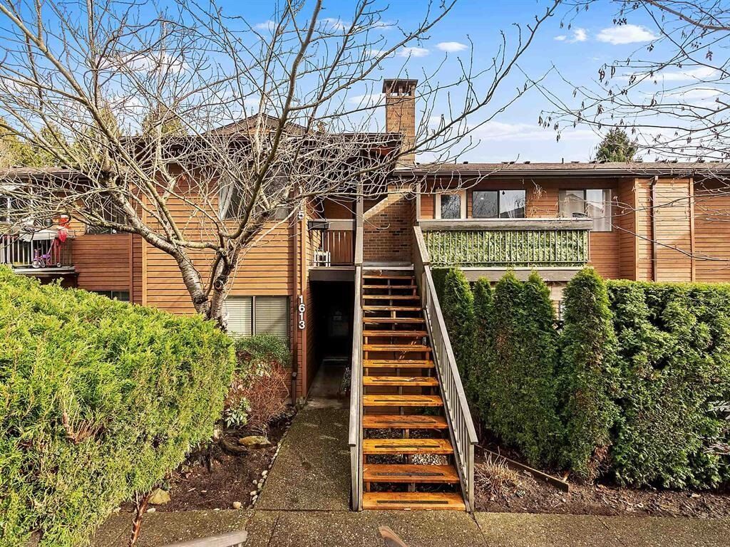 Property Photo: 10620 150 Street 1615 BC V3R 7S1