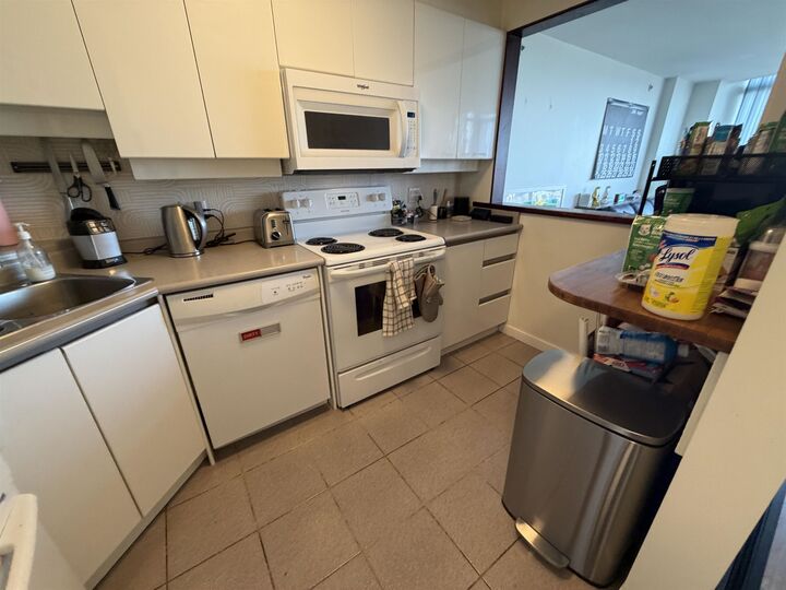 Property Photo:  930 Cambie Street 2902  BC V6B 5X6 