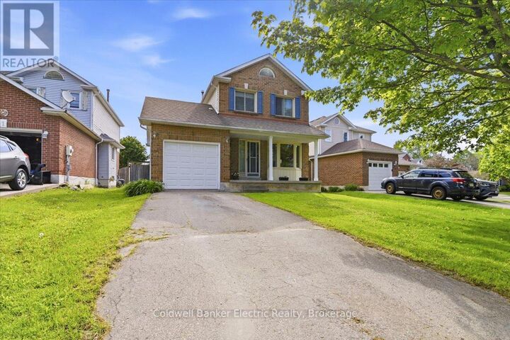 Property Photo: 3 Walbridge Court ON L1C 4B7