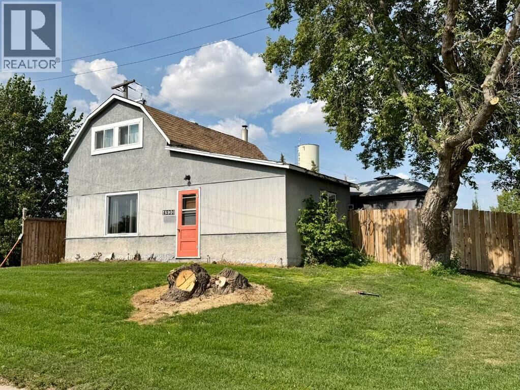 Property Photo:  4930 50 Avenue  AB T0B 1K0 