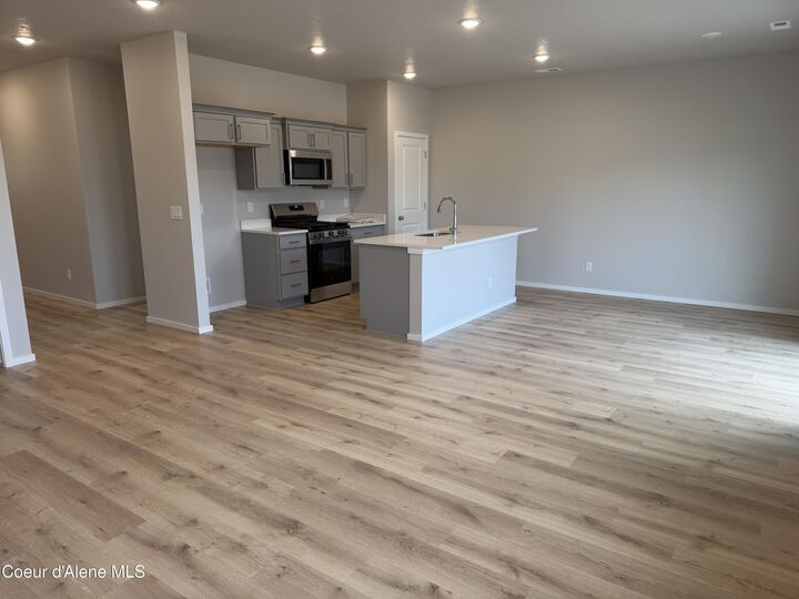Property Photo: 4511 E Rare Fox Ave ID 83854