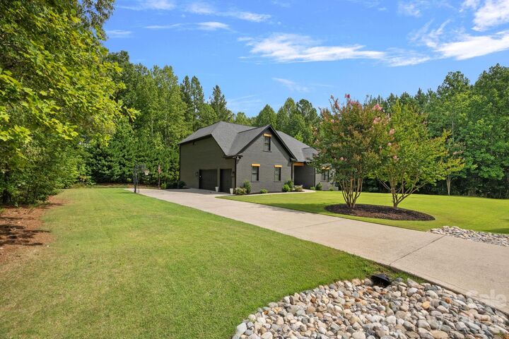 Property Photo:  140 Crooked Branch Way  NC 28166 
