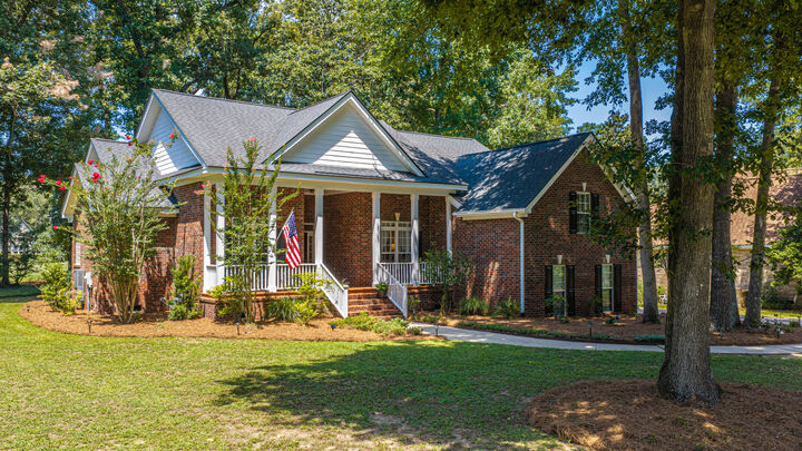 Property Photo: 5201 Forest Oaks Drive SC 29449