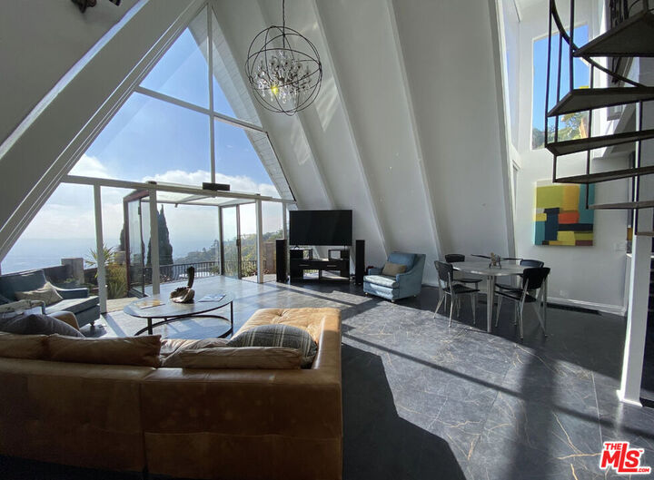 Property Photo:  2144 Sunset Plaza Dr  CA 90069 