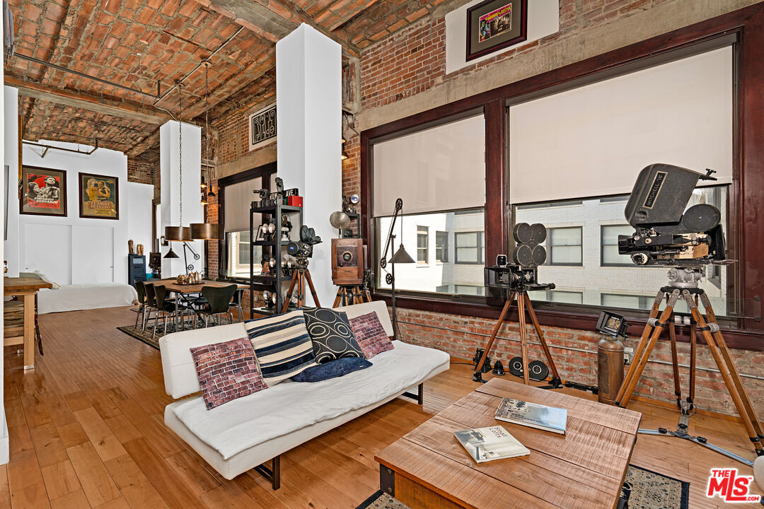 Property Photo: 460 S Spring St, Unit 1217 CA 90013
