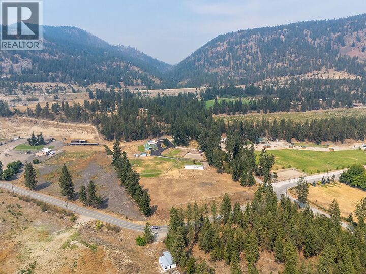 5090 Mackinnon Road — photo 1