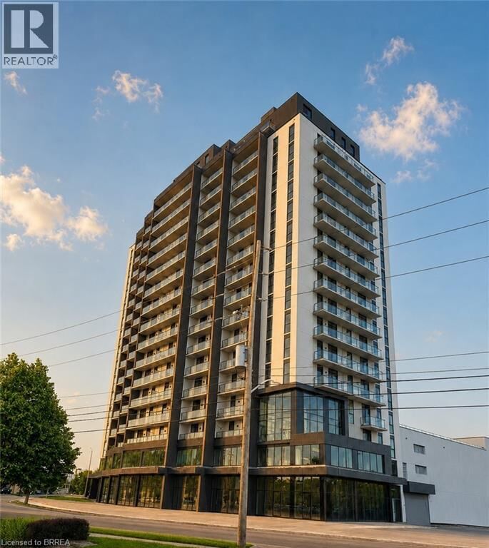 Property Photo:  33 Erie Avenue 1313  ON N3S 0K7 