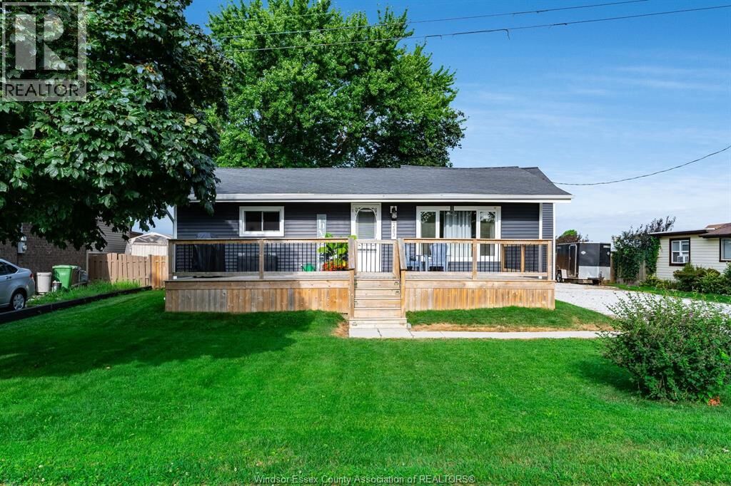 Property Photo:  283 Ford Road  ON N9Y 3X2 