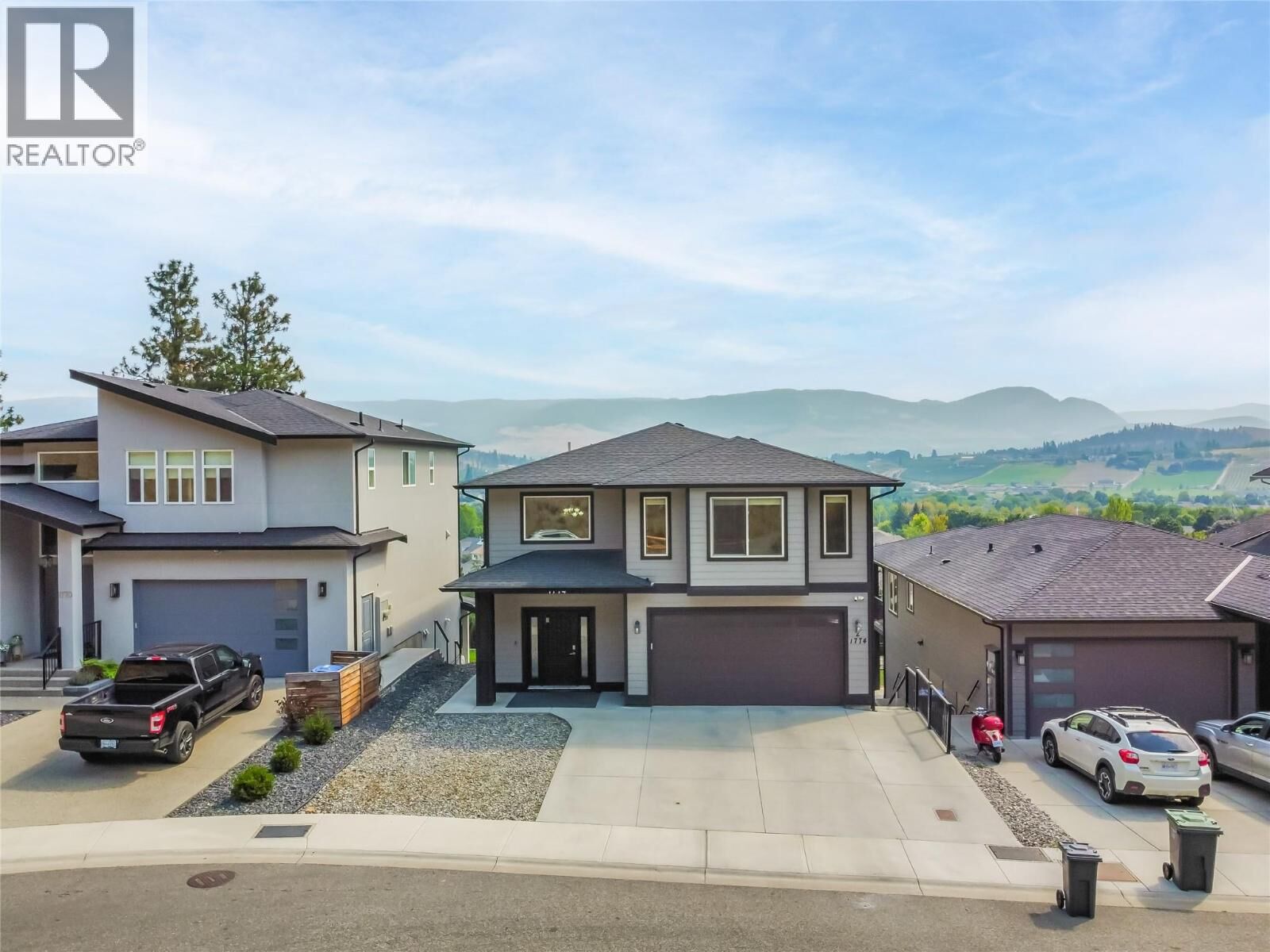 Property Photo:  1774 Crosby Road  BC V1V 3G5 