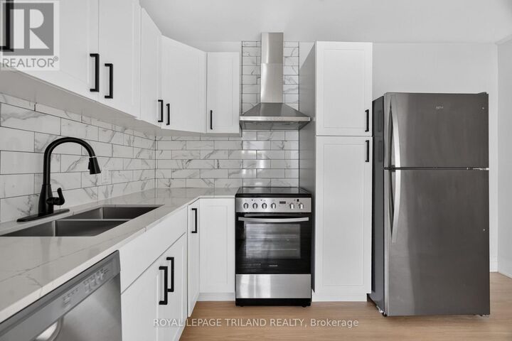 Property Photo:  145 Base Line Road West 14A  ON N6J 1V6 