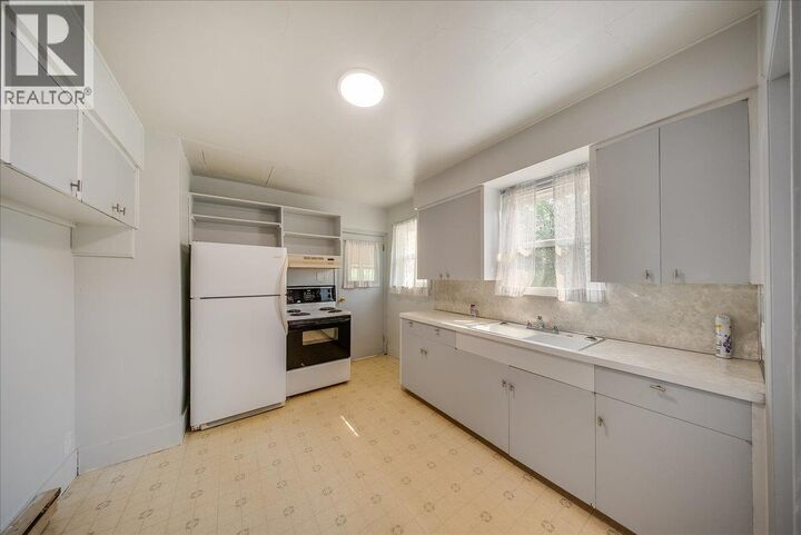 Property Photo: 795 Binns Street BC V1R 3G6