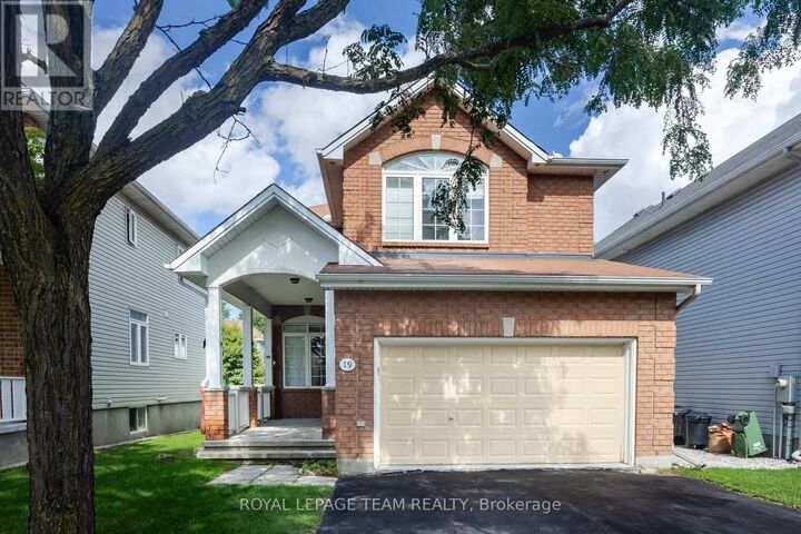 19 Dunn Street — photo 1