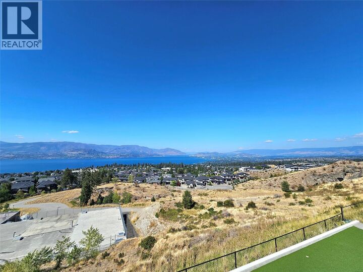 Property Photo: 446 Redtail Court BC V1W 0B1