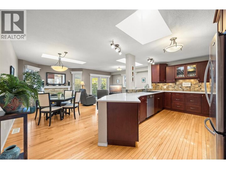 1384 Nelson Place — photo 1