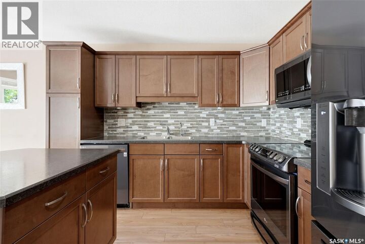Property Photo:  837 Connaught Street  SK S4T 6S3 