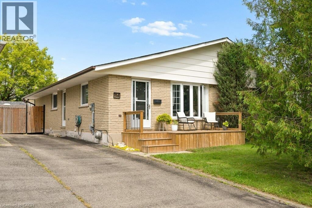 Property Photo:  94 Monteagle Crescent  ON N2N 1N1 