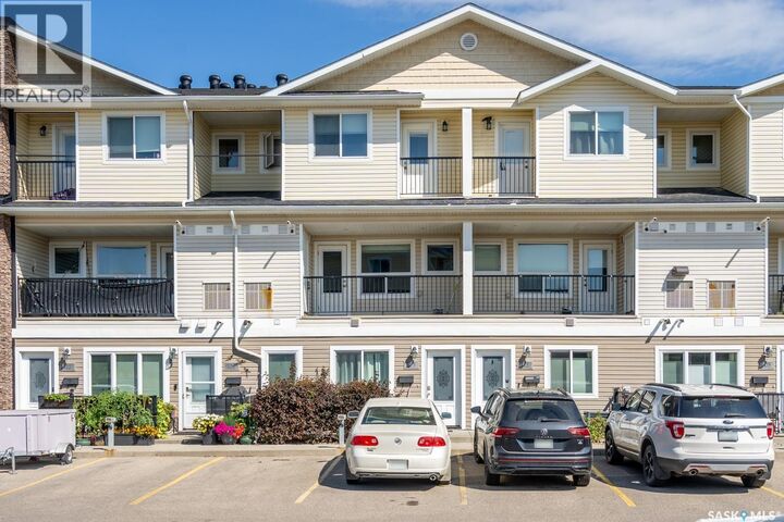 Property Photo:  113 1210 Empress Street  SK S4T 1G7 