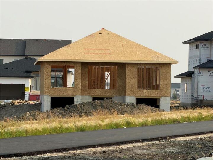 Property Photo:  47 Oasis Bend  MB R3Y 2K4 
