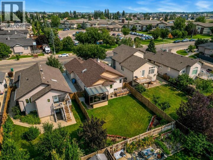 Property Photo:  236 Southgate Boulevard South  AB T1K 5C3 