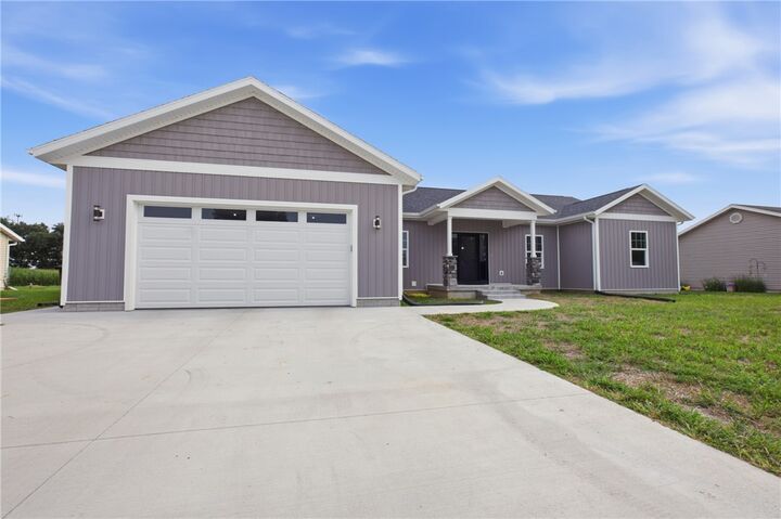 Property Photo: 9877 E Bloomfield Hills Drive IL 62401
