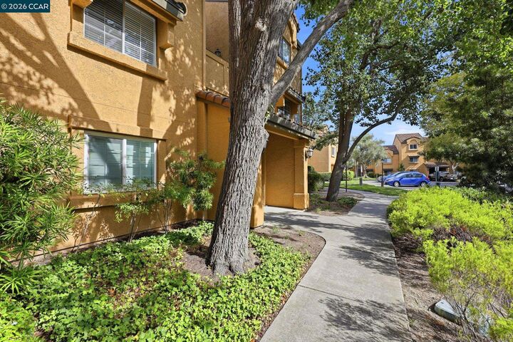 Property Photo:  460 Bollinger Canyon Ln 285  CA 94582 