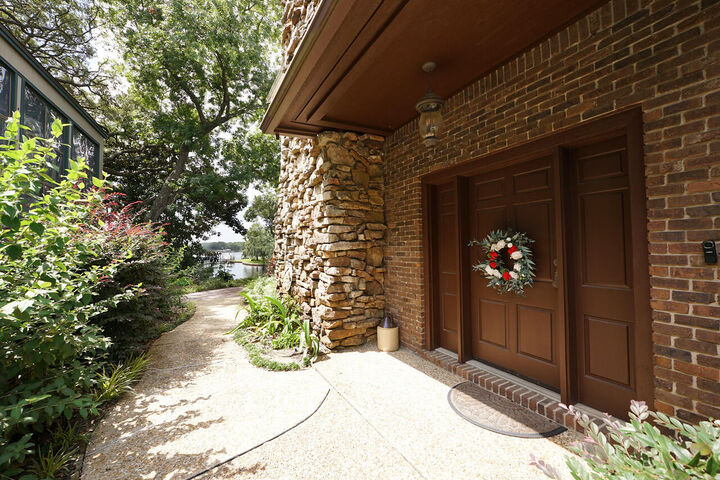 Property Photo:  402 Barataria Lane  FL 32547 