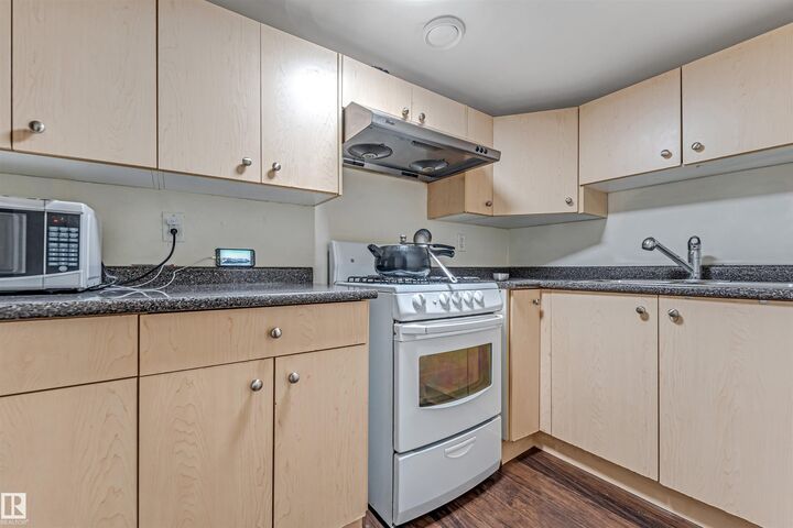 Property Photo: 5156 2 Avenue SW AB T6X 0R4