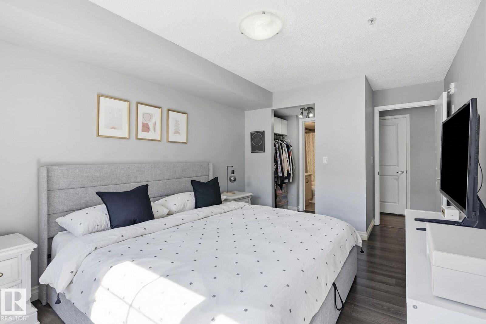 Property Photo:  11441 Ellerslie Road SW 107  AB T6W 1S9 