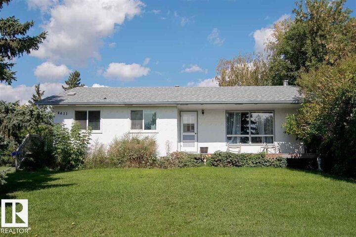 4411 49 Avenue — photo 1