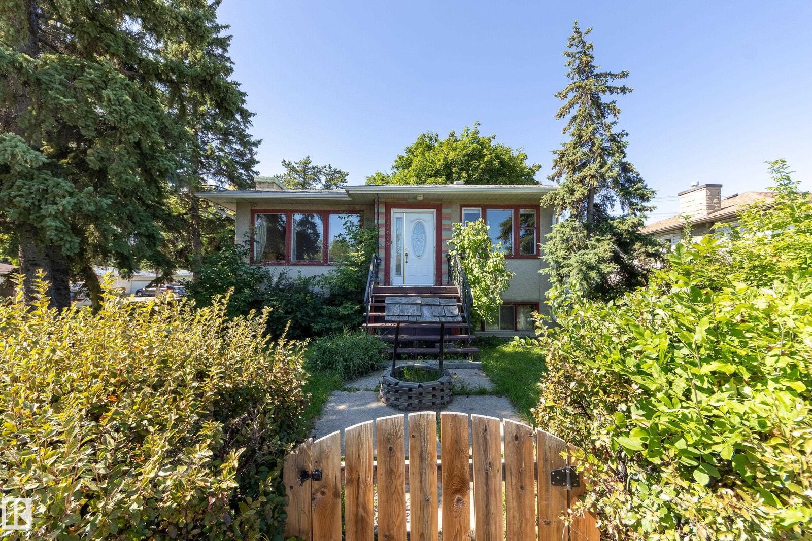 Property Photo:  12202 127 Street NW  AB T5L 0Z4 