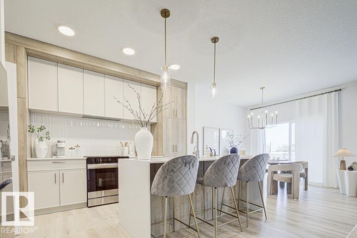 Property Photo:  20743 40 Avenue NW  AB T6M 3G1 