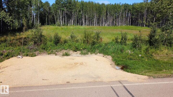 Property Photo:  3350 Calling Lake Drive  AB T0G 0K0 