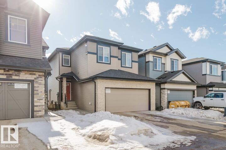 Property Photo: 6411 27 Avenue SW AB T6X 3G5