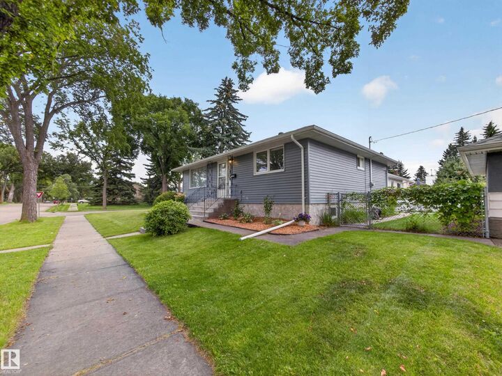 Property Photo:  14003 123A Avenue NW  AB T5L 2Z3 