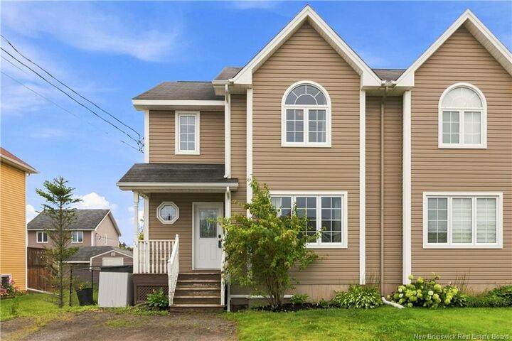 114 Rainford Court — photo 1