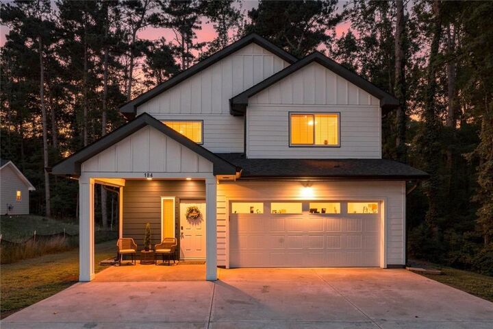 Property Photo:  184 Woodland Lane SW  GA 30126 