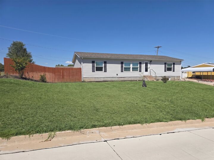 Property Photo:  1613 Mulberry Circle  KS 67801 