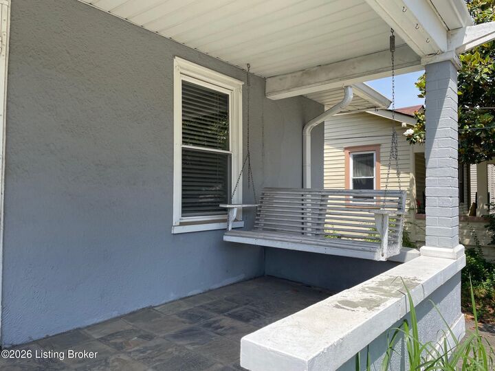 Property Photo:  1104 Barret Ave  KY 40204 