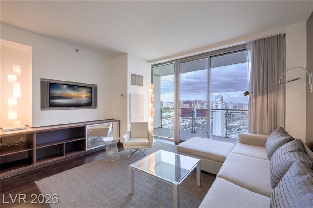 Property Photo:  4381 West Flamingo Road 3418  NV 89103 