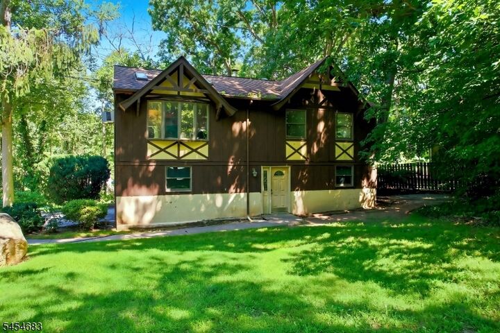 Property Photo:  20 Waterloo Rd  NJ 07874 