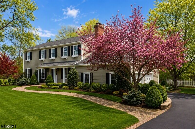 Property Photo:  522 Golf Links Dr  NJ 08807 